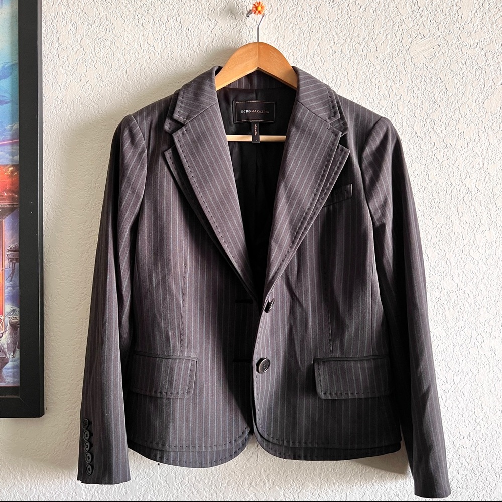BCBG Maxazria Smokey Pinstripe Blazer Size Medium Vintage